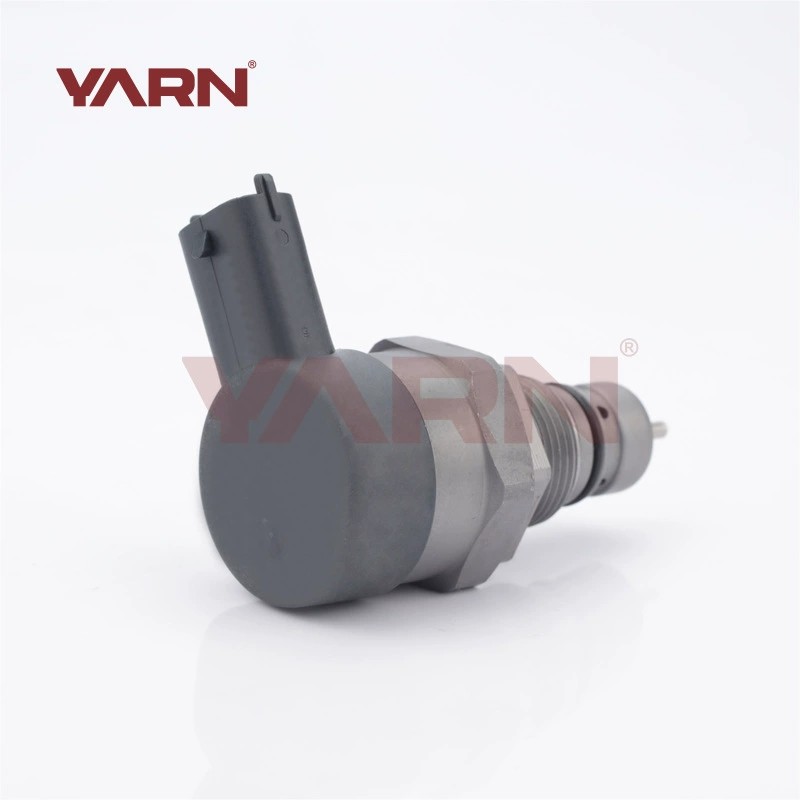 Good Quality Fuel Pressure Regulator  23280-33010 for Toyota